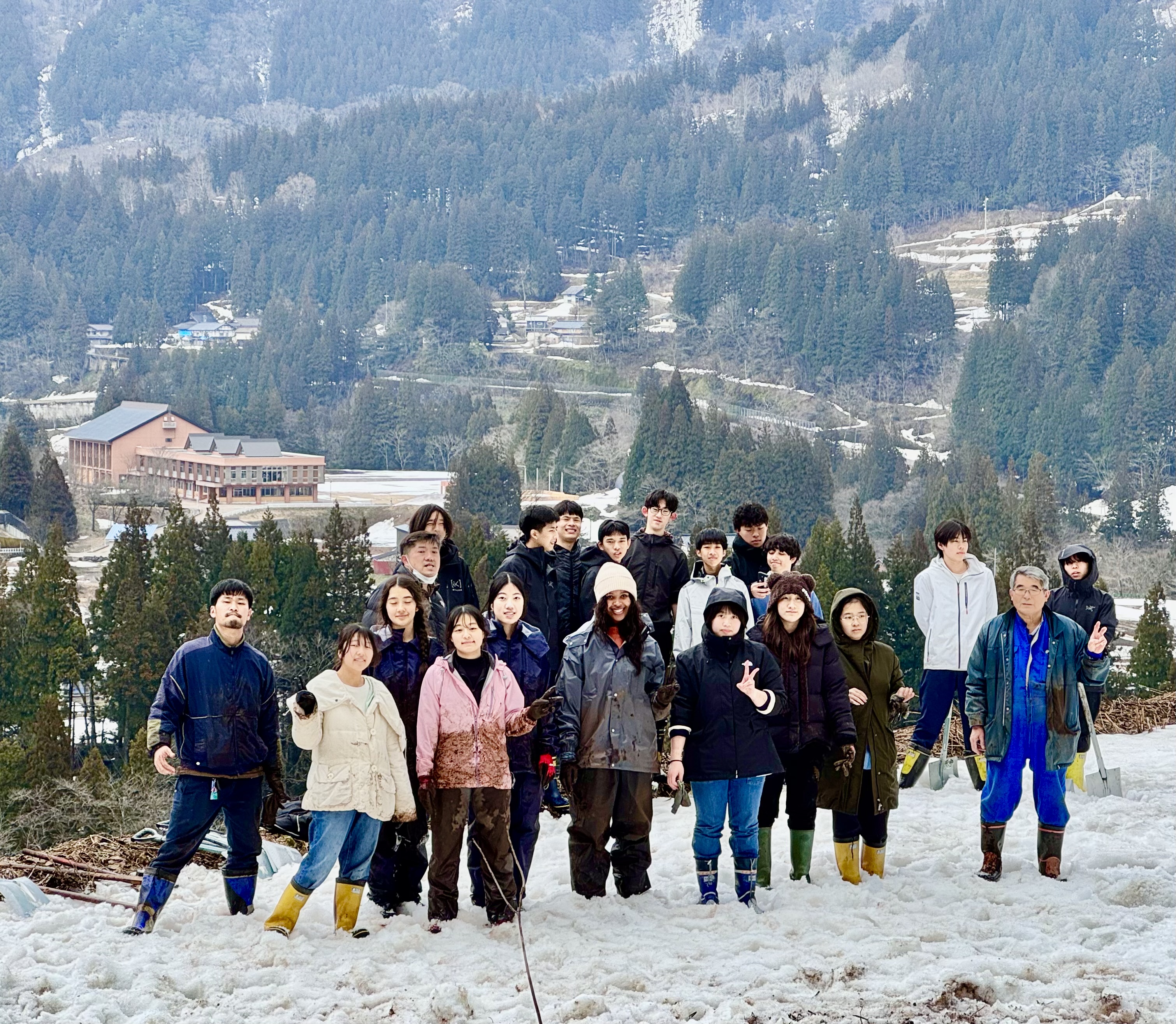 Volunteer Activities in Gokayama, Toyama Prefecture