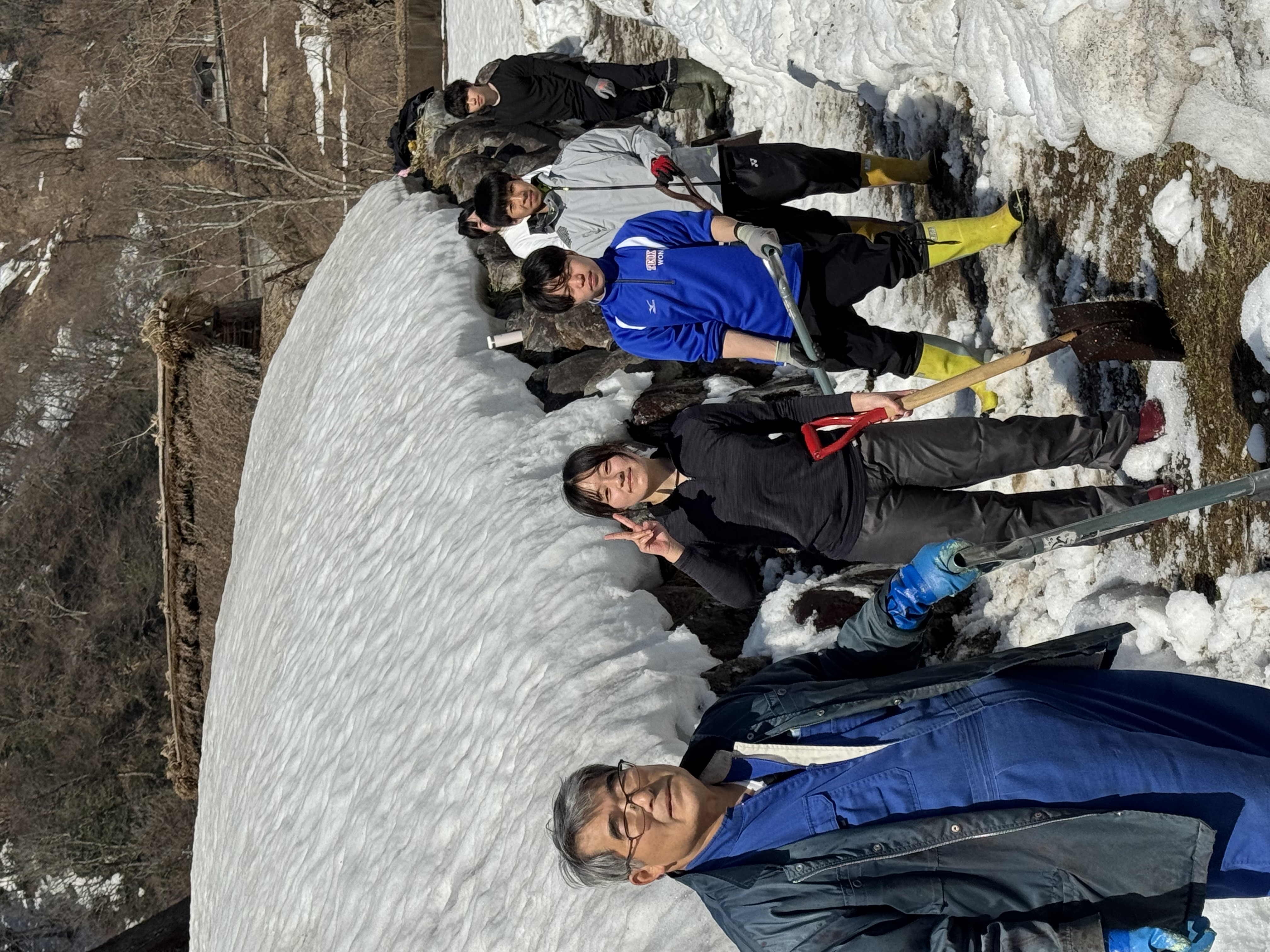 Volunteer Activities in Gokayama, Toyama Prefecture